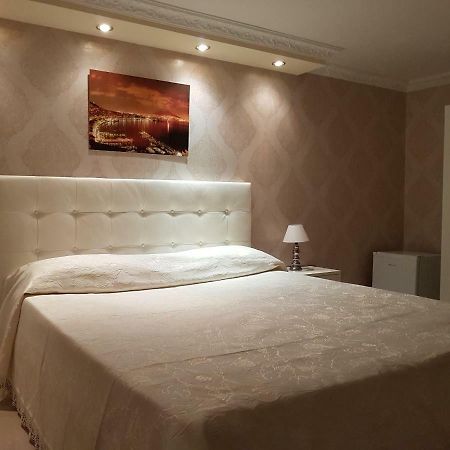 Melissa A Toledo Villa เนเปิลส์ ภายนอก รูปภาพ